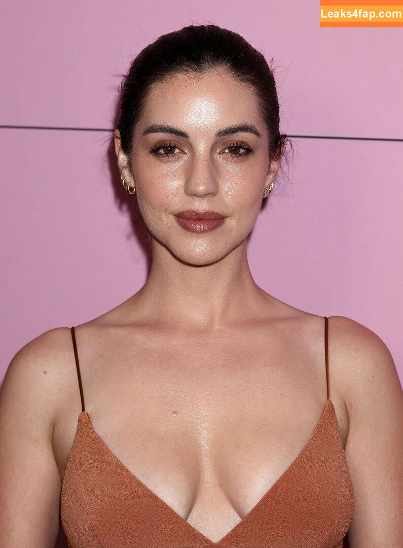 Adelaide Kane / adelaidekane leaked photo photo #0161