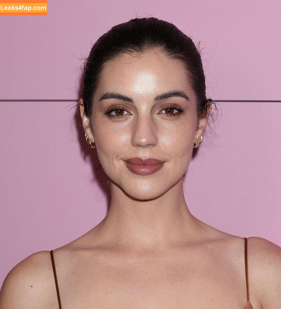 Adelaide Kane / adelaidekane leaked photo photo #0167