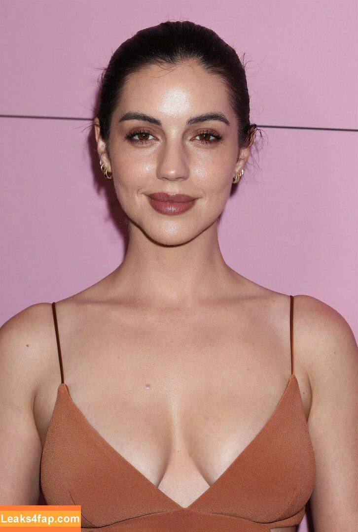 Adelaide Kane / adelaidekane leaked photo photo #0168