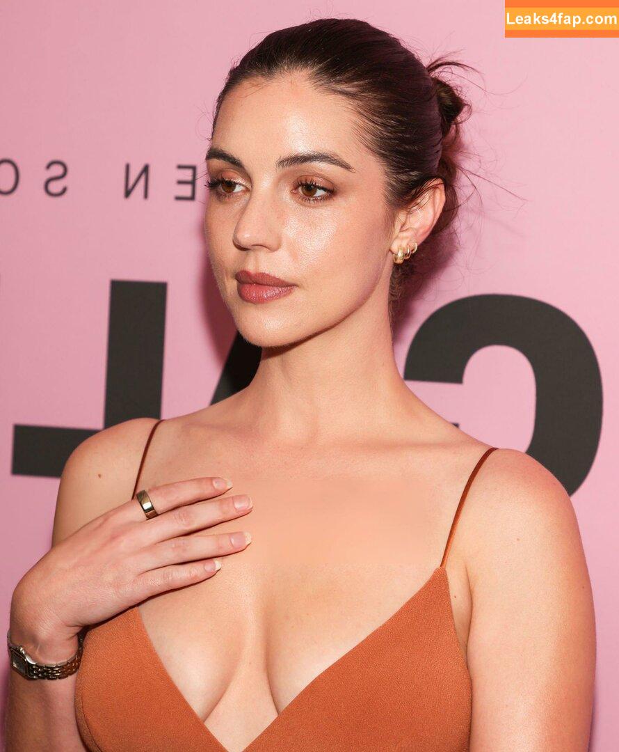 Adelaide Kane / adelaidekane leaked photo photo #0171