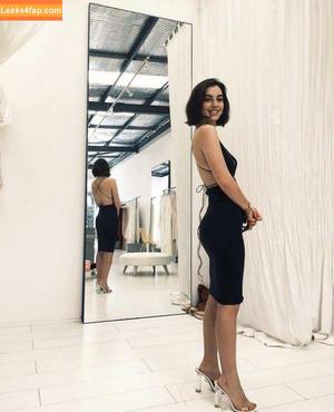 Adelaide Kane фото #0032