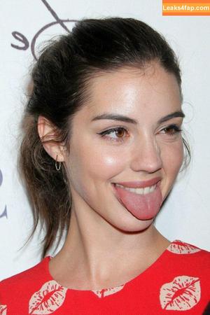 Adelaide Kane фото #0197