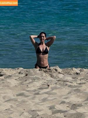 Adelaide Kane photo #0232