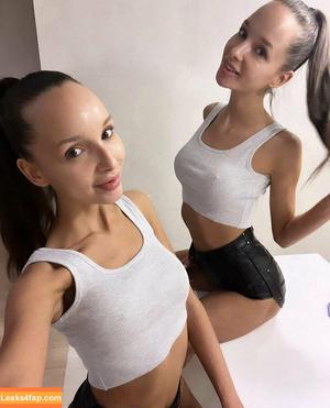 Adelalinka Twins photo #0147