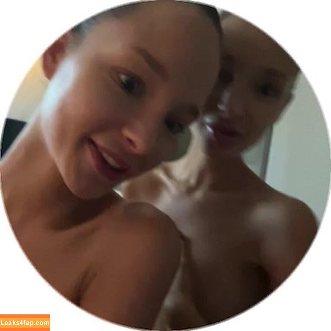 Adelalinka / adelalinka_twinz / gal_gadot leaked photo photo #0040