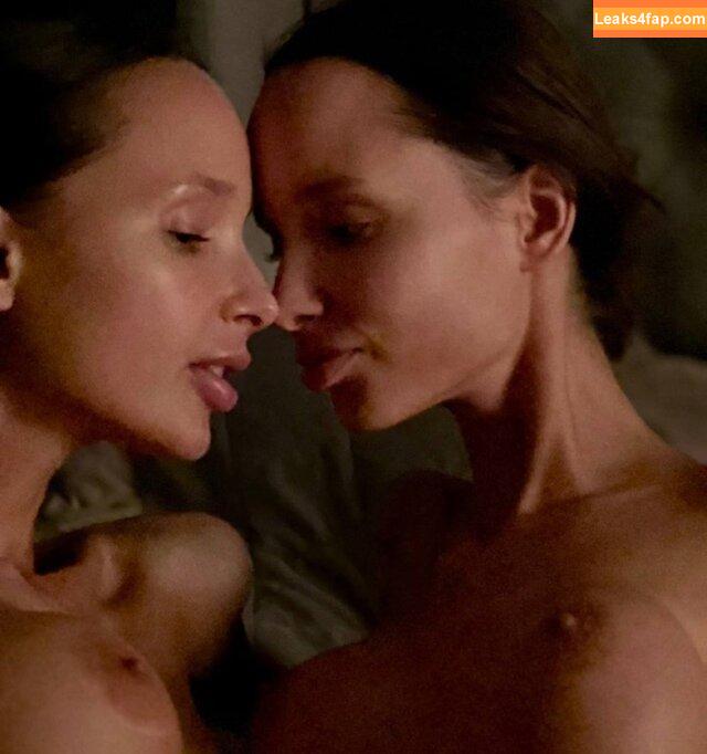 Adelalinka / adelalinka_twinz / gal_gadot leaked photo photo #0104