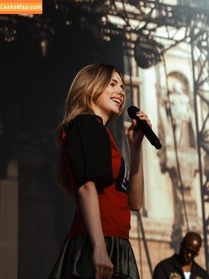 Adele Castillon photo #0022