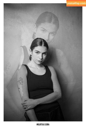 Adele Castillon photo #0023