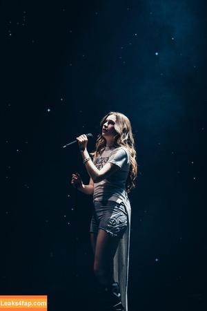 Adele Castillon photo #0026