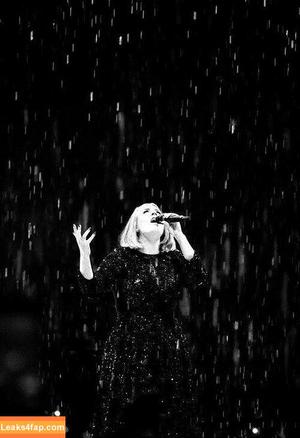 Adele photo #0005