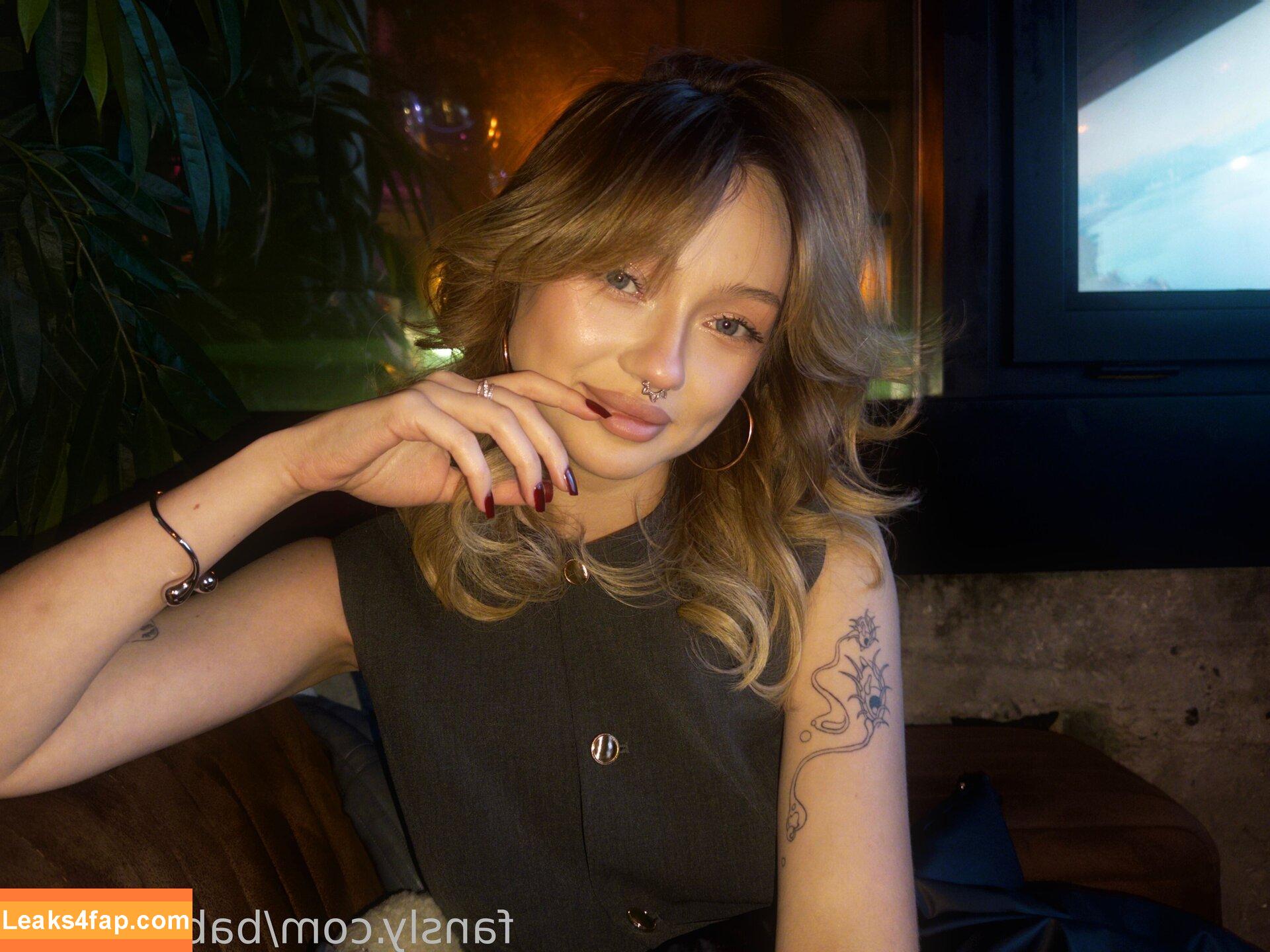adelewilson__ / adele_wade / cozybello leaked photo photo #0024