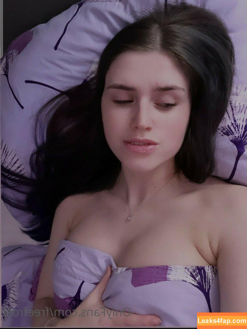 Adeline Frost / adelinefrost / frostadeline / ilovebitterlife leaked photo photo #0063