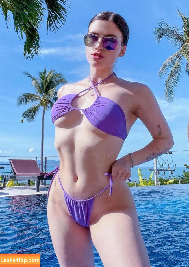 Adeline Frost / adelinefrost / frostadeline / ilovebitterlife leaked photo photo #0176