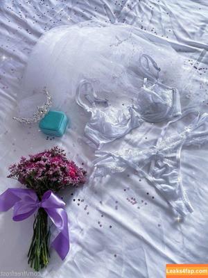 Adeline Frost photo #0422