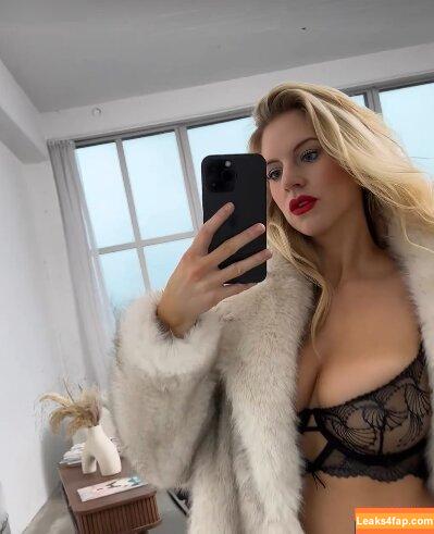 adore_sophia / miss.sophy leaked photo photo #0195