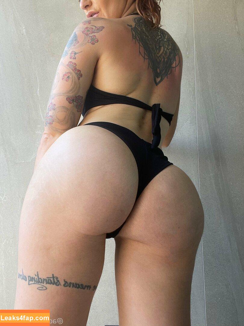adreenacuckoldress /  leaked photo photo #0312