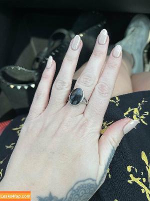 adreenacuckoldress photo #0170