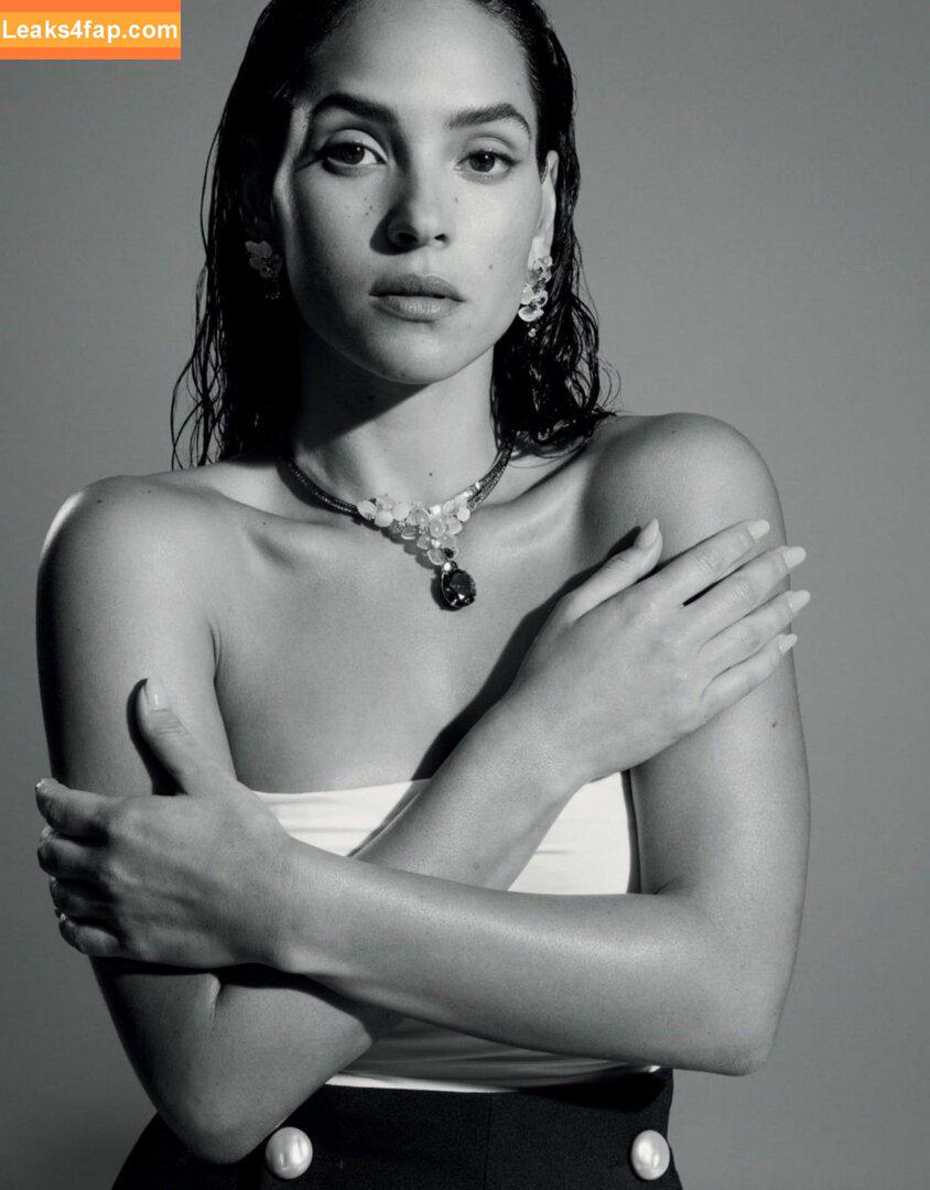 Adria Arjona / adriaarjona leaked photo photo #0027