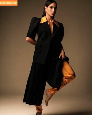 Adria Arjona photo #0029