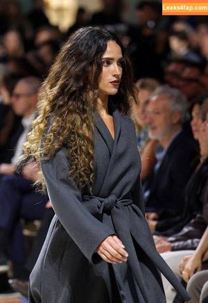 Adria Arjona photo #0398