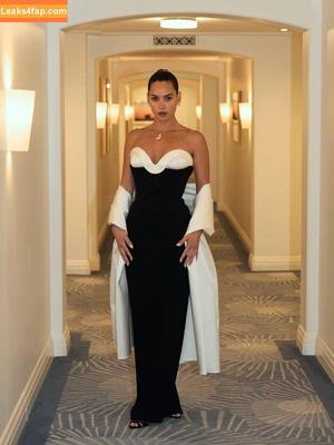 Adria Arjona photo #0437