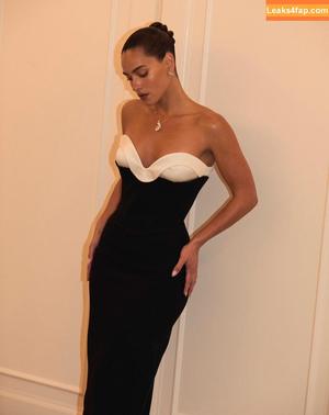 Adria Arjona photo #0445