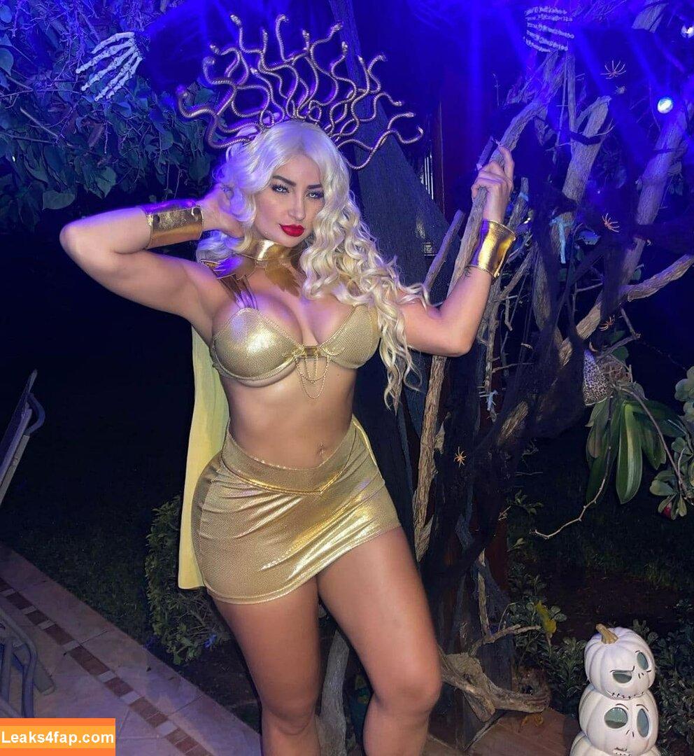Adriana Araujo / La Tigra / latigraoficial / wildblondexxx слитое фото фото #0023