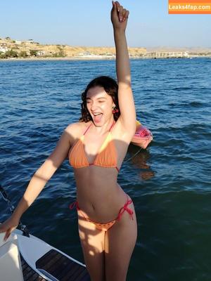 Adriana Campos Salazar photo #0008
