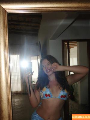 Adriana Campos Salazar photo #0031