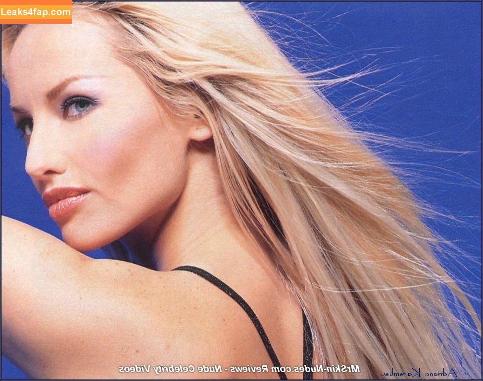 Adriana Karembeu / adrianakarembeusklenarikova leaked photo photo #0074