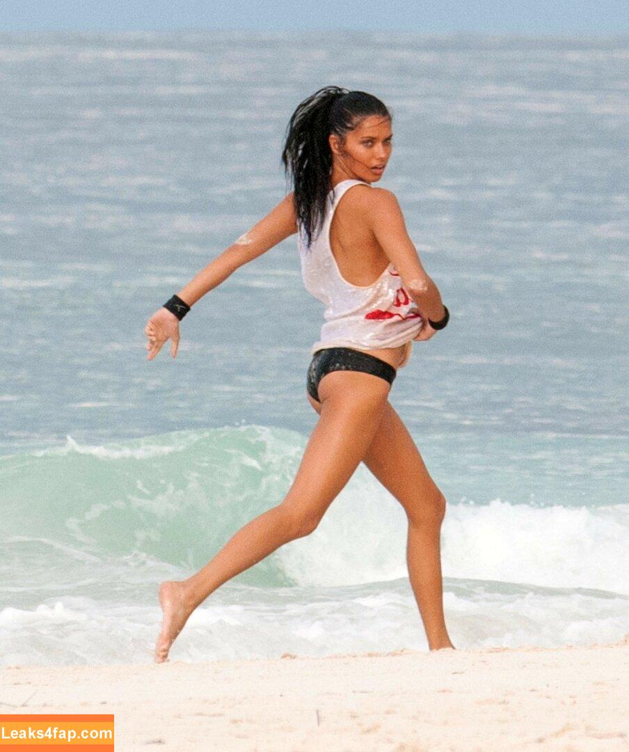 Adriana Lima / AdrianaLima / adrivainilla слитое фото фото #0321