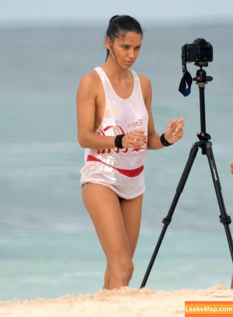 Adriana Lima / AdrianaLima / adrivainilla слитое фото фото #0323