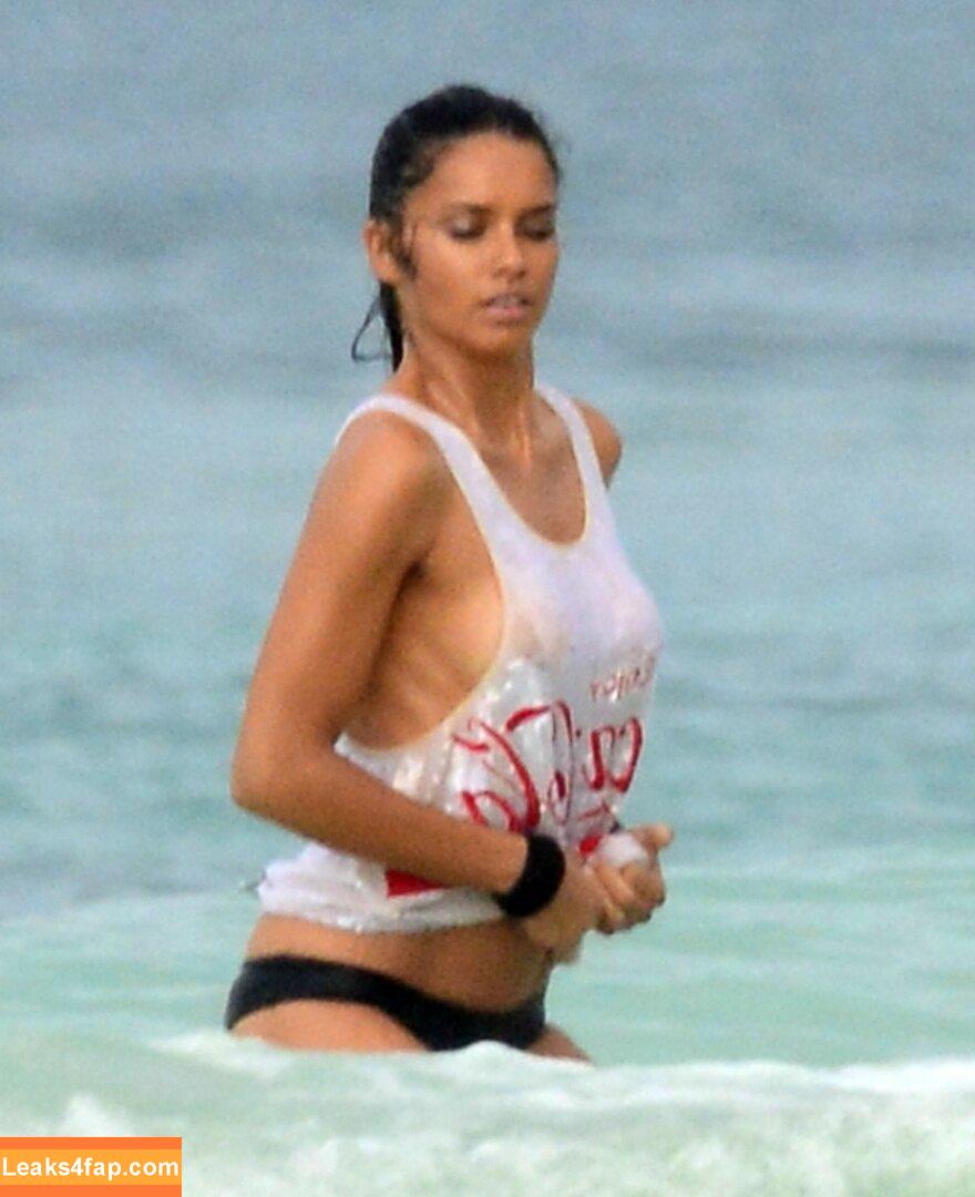 Adriana Lima / AdrianaLima / adrivainilla слитое фото фото #0329