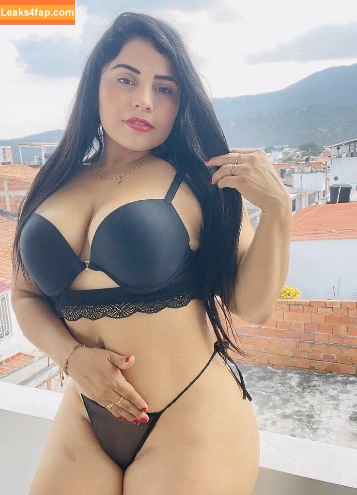 Adriana Rios / adrianarios00 / https: / luzadriana.rioosl слитое фото фото #0387