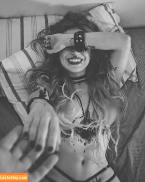 Adriana Rodrigues photo #0034