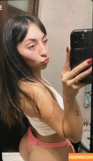 adrianaresi photo #0005