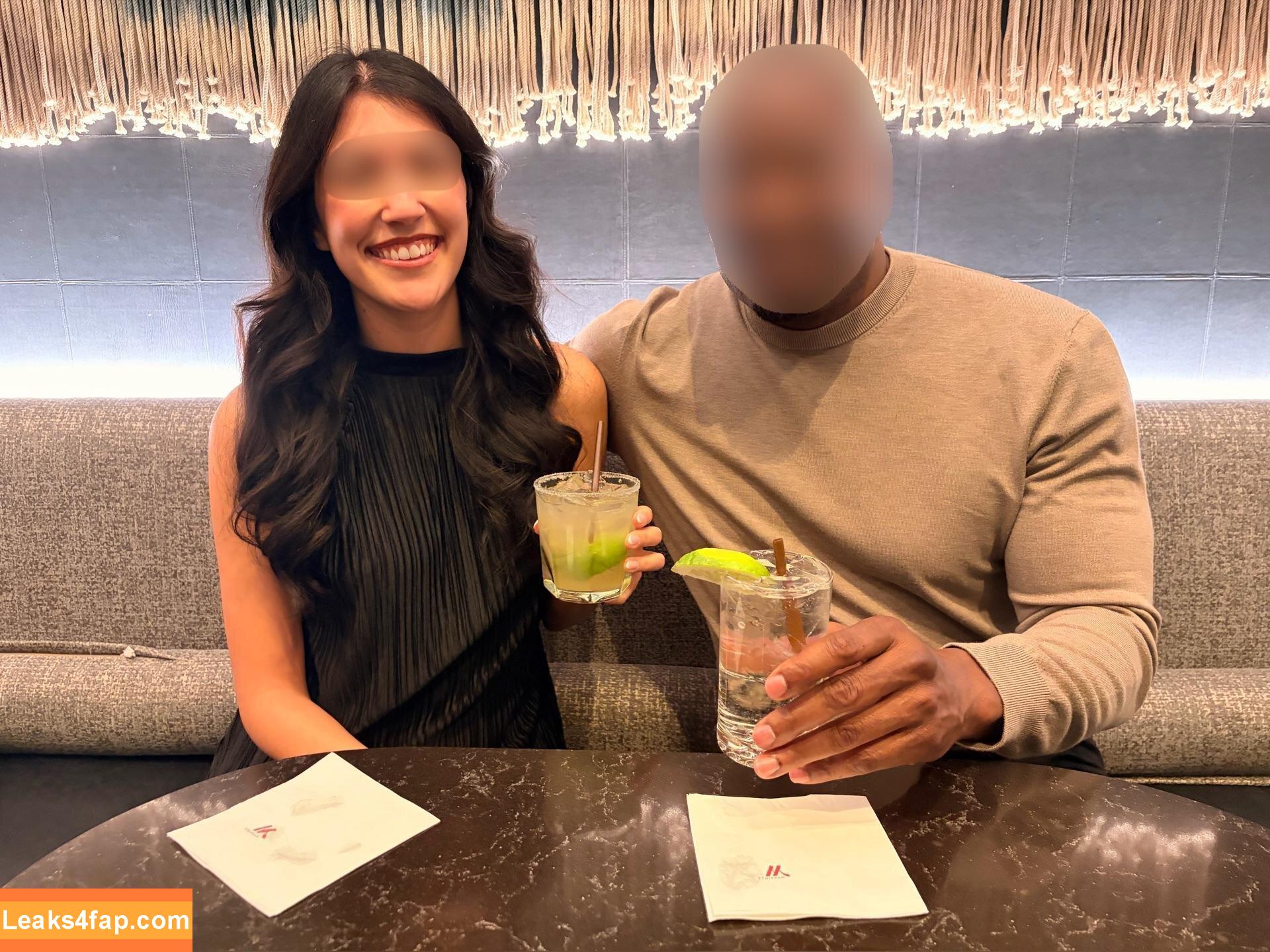 adrianaxlaveau / HoneypotHotwife / https: leaked photo photo #0077