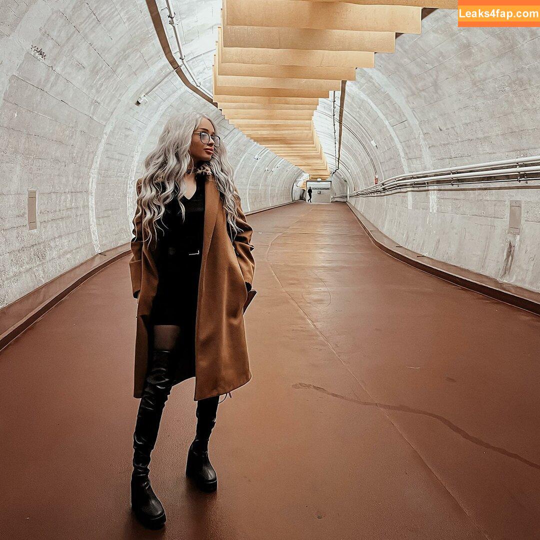 aesthymes / Jennifer leaked photo photo #0003