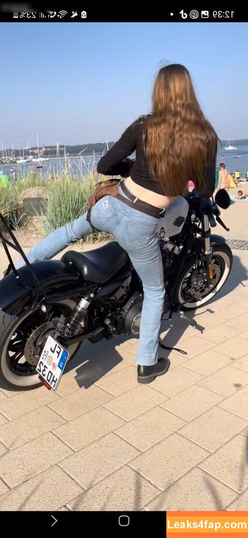 Affe auf Bike / affe_auf_bike leaked photo photo #0027