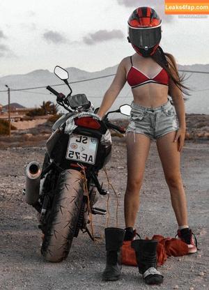 Affe auf Bike photo #0461