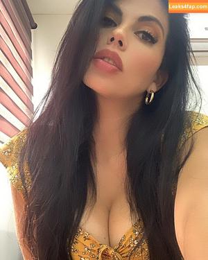 Africa Zavala photo #0007