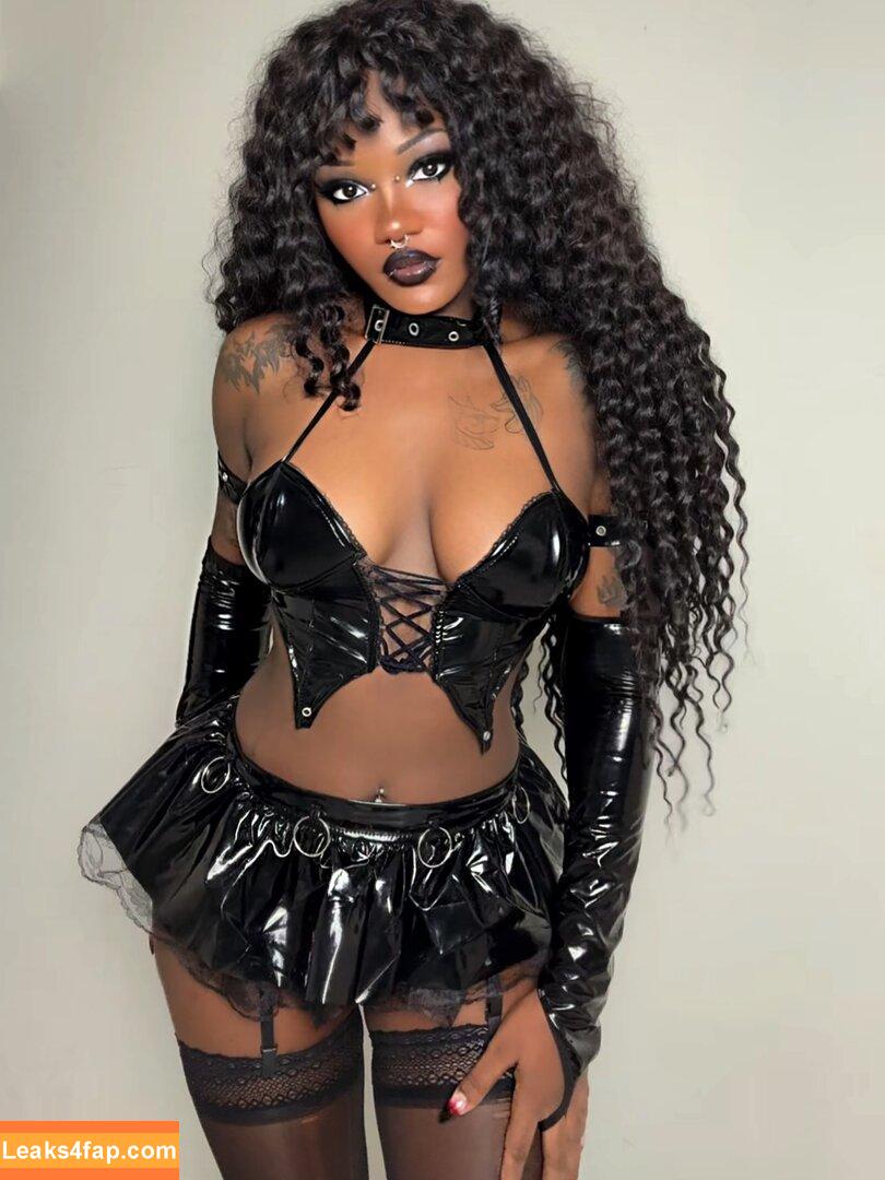 Afro Gaybe / Miss_hell666 / afro_gaybe leaked photo photo #0064