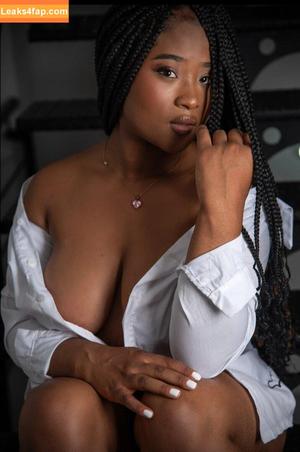 Afrolatina photo #0070