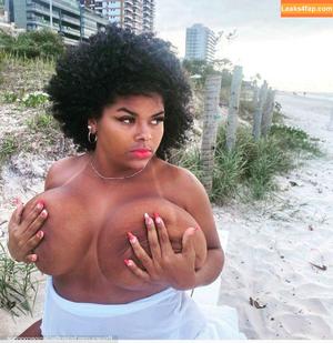 Afrolatina photo #0129