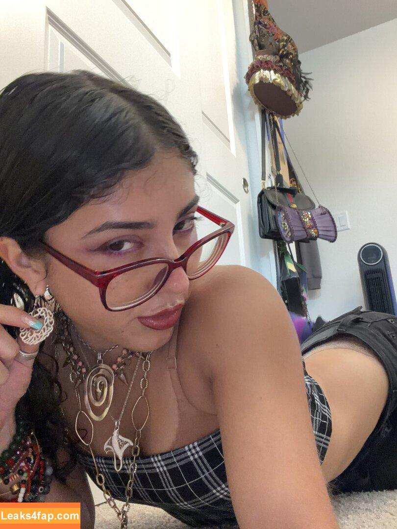 Afterbubbles free nudes