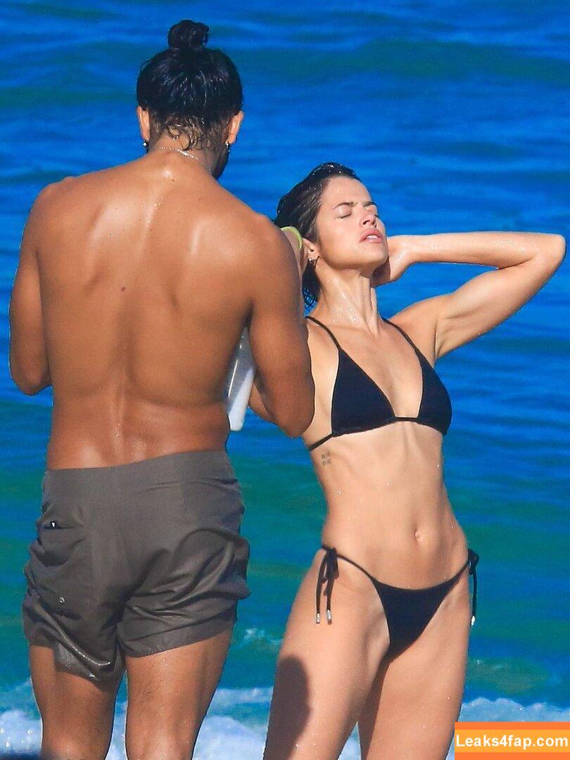 Agatha Moreira / agatha_paris22 / agathaamoreiraa leaked photo photo #0173