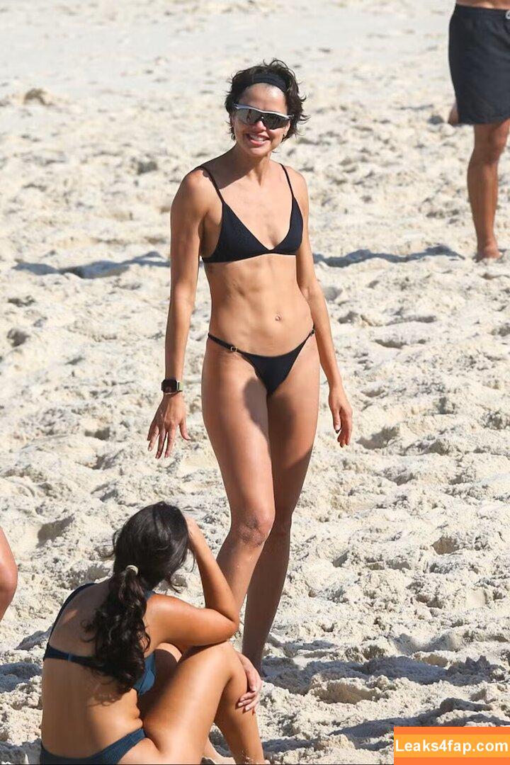Agatha Moreira / agatha_paris22 / agathaamoreiraa leaked photo photo #0185