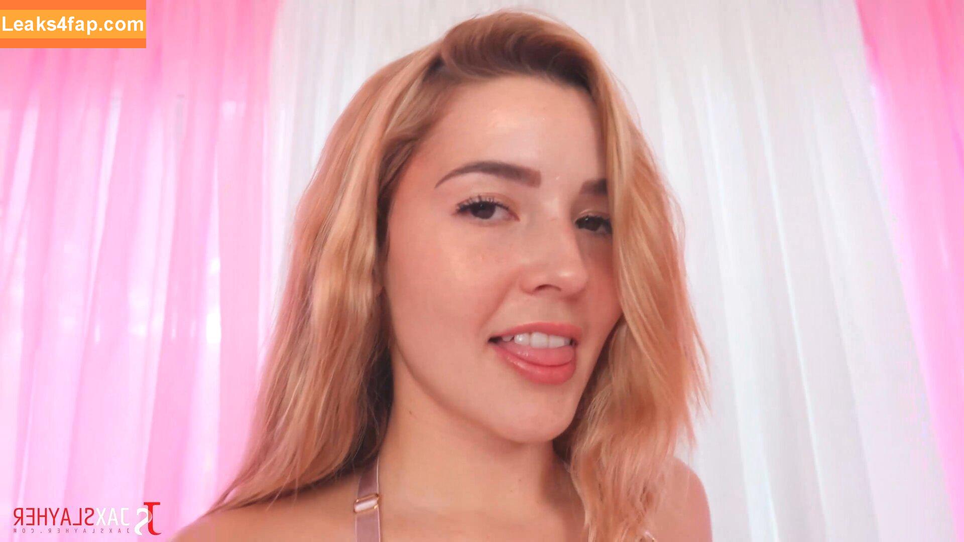 Agatha Vega / agathavegaa / agathavegaofc leaked photo photo #1172