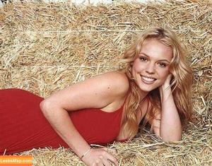 Agnes Bruckner photo #0005