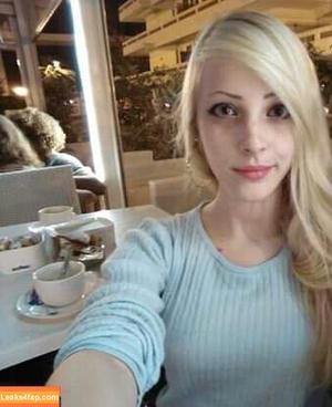 Agnese Innocente photo #0003